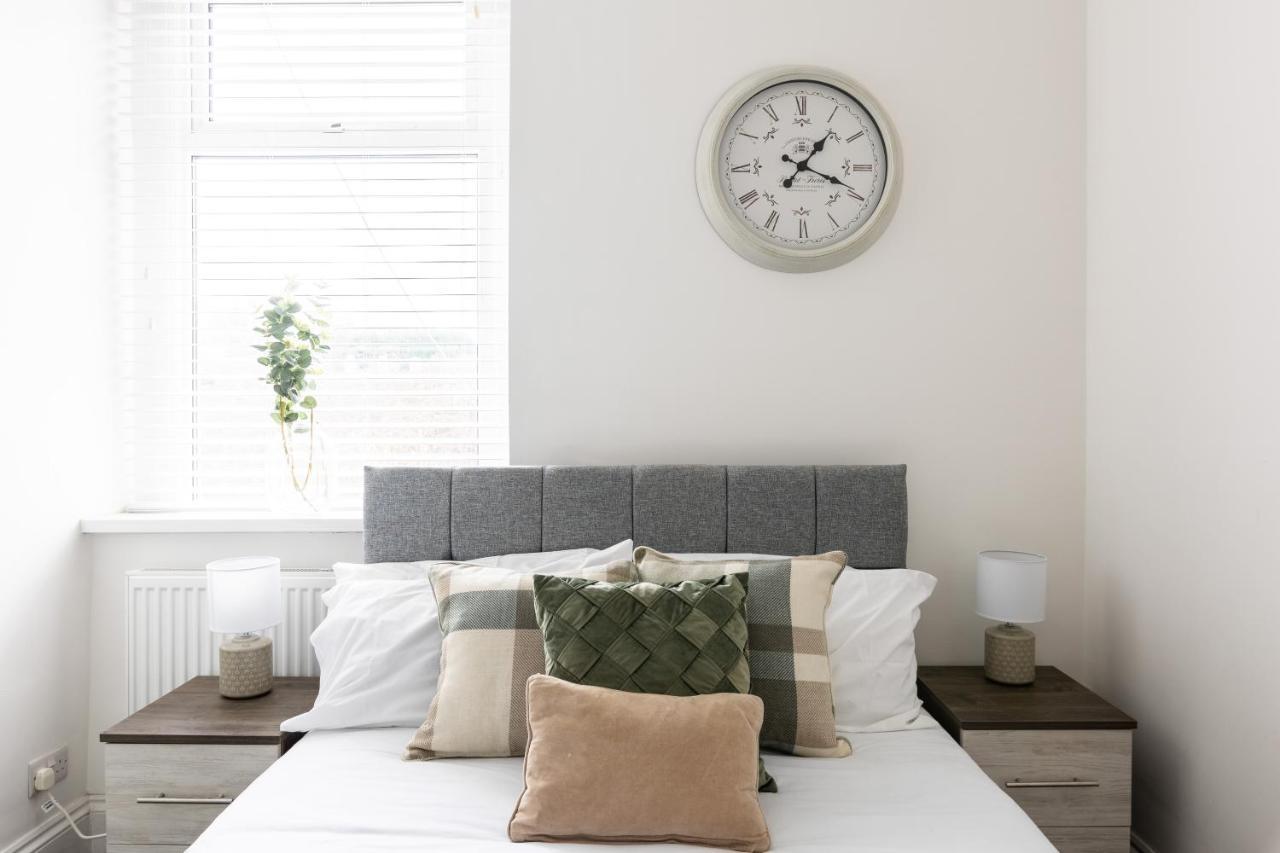 Levi Suite By Koya Homes - 3-Bedroom Home, Downtown Cardiff, Free Parking Bagian luar foto