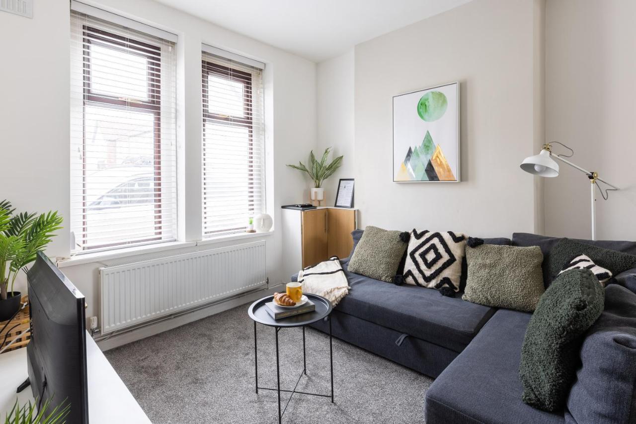 Levi Suite By Koya Homes - 3-Bedroom Home, Downtown Cardiff, Free Parking Bagian luar foto