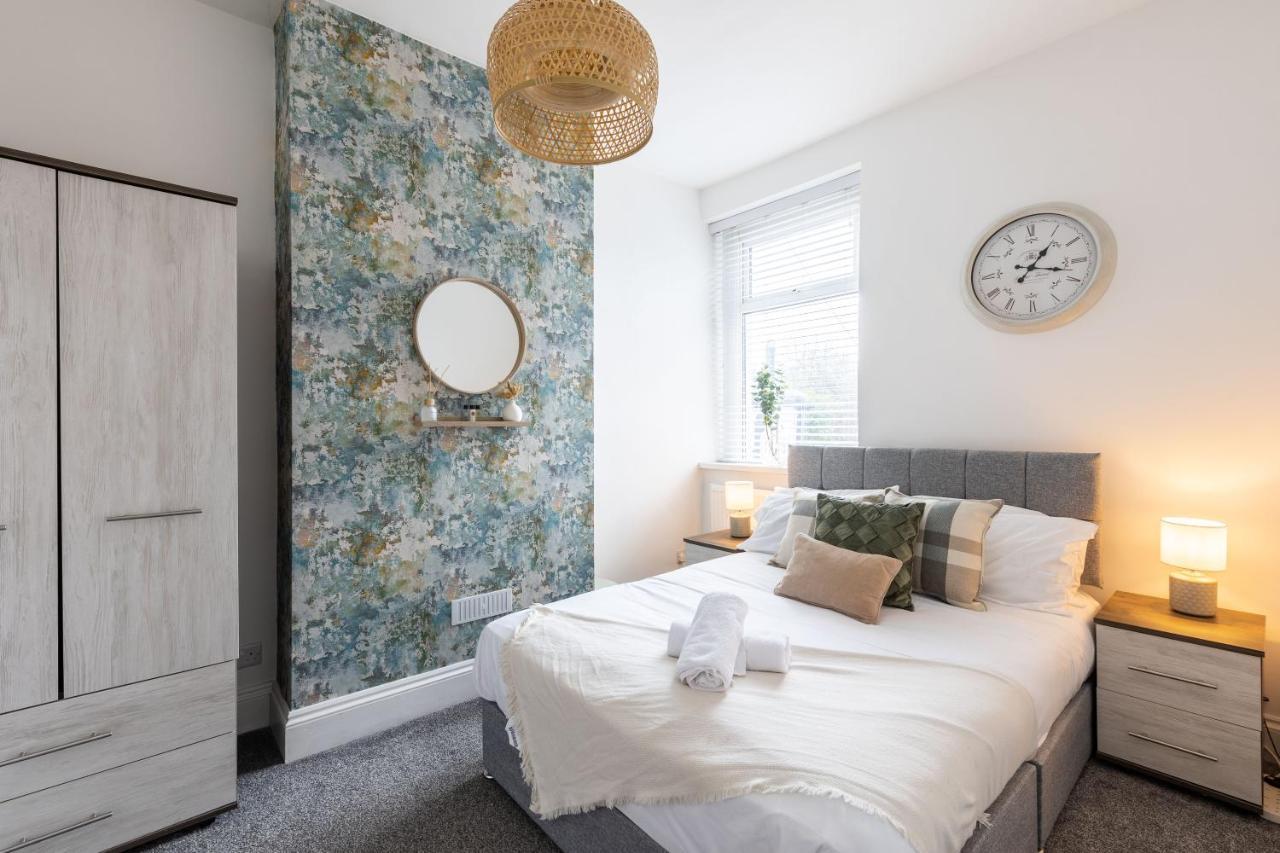 Levi Suite By Koya Homes - 3-Bedroom Home, Downtown Cardiff, Free Parking Bagian luar foto